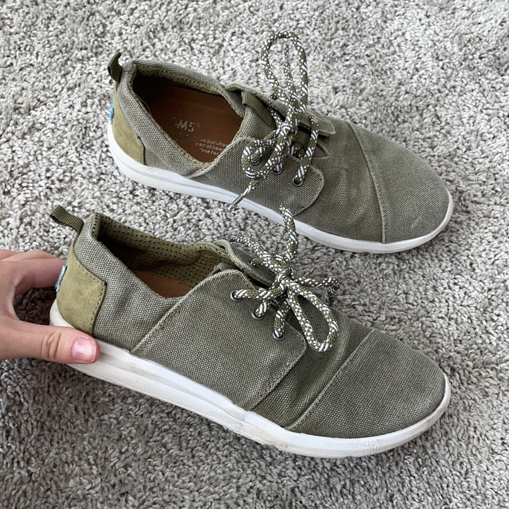 Casual Olive Green Women's Sneakers